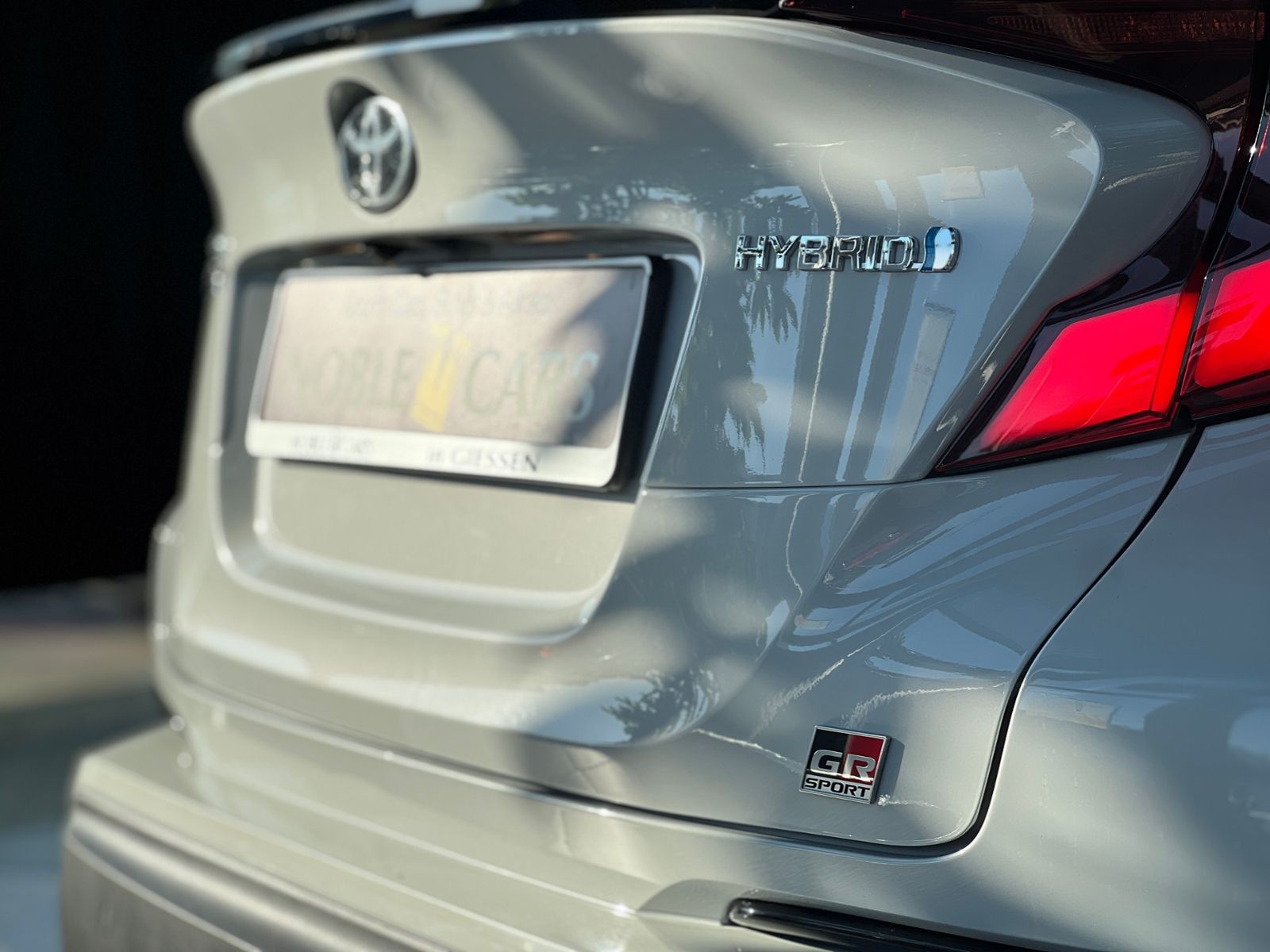 Fahrzeugabbildung Toyota C-HR Hybrid GR Sport AHK LED NAV SHZ ALU