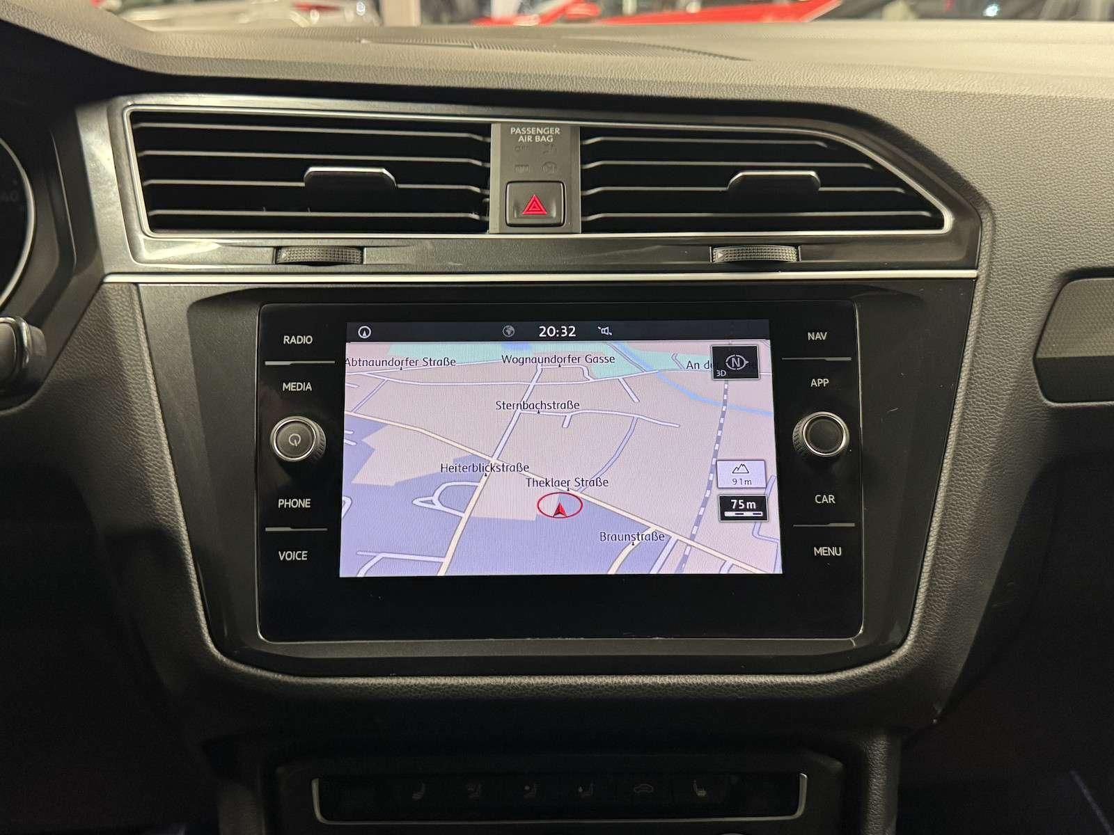 Fahrzeugabbildung Volkswagen Tiguan 2.0 TDI Join DSG/LED/Navi/Spur/VZE/Ahk...