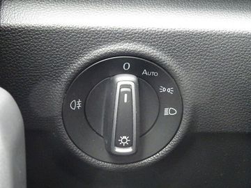 Volkswagen T-Roc - 11