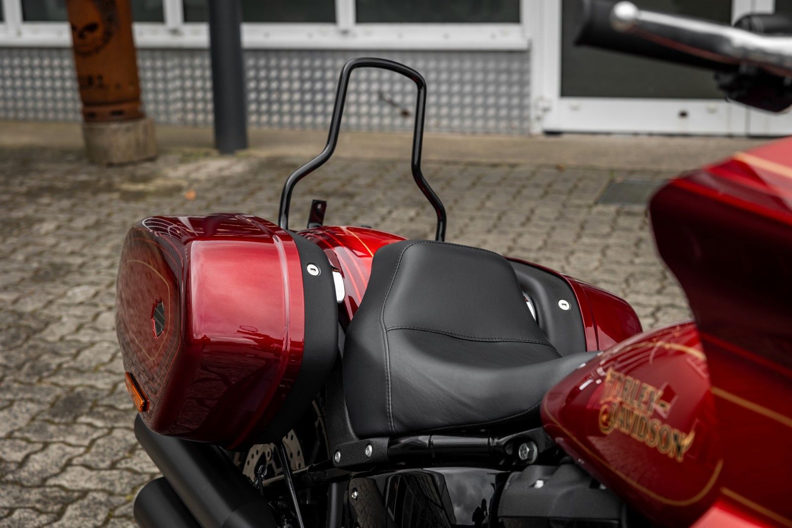 Fahrzeugabbildung Harley-Davidson FXLRST LOW RIDER ST 117 - EL DIABLO Nr. 359/1500