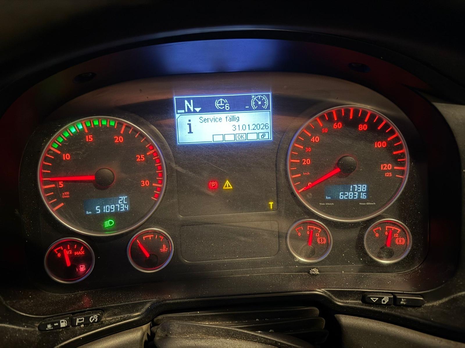 MAN TGS 26.440 6x2-2 BL EEV BLATT LUFT HINTEN GELENK