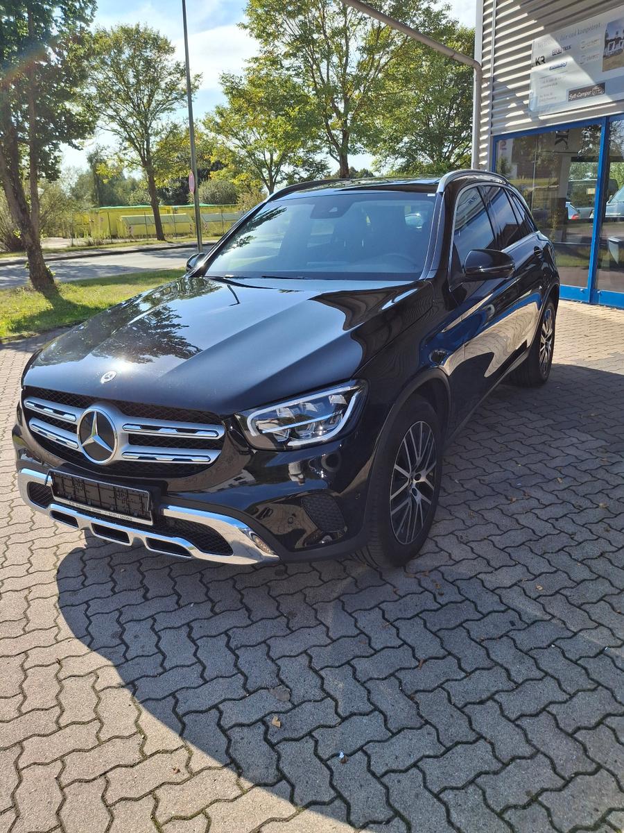 Mercedes-Benz GLC 300 GLC  d 4Matic, Ahk,Panoramadach,19"Alu