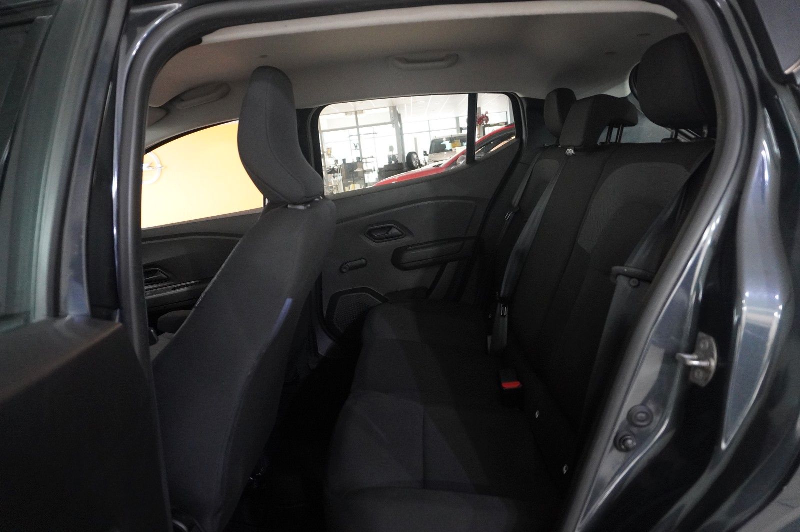 Fahrzeugabbildung Dacia Sandero III 1.0 TCE COMFORT LED/DAB/SHZ/TEMP/AHK