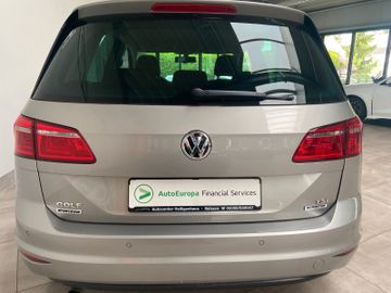 Volkswagen Golf - 5