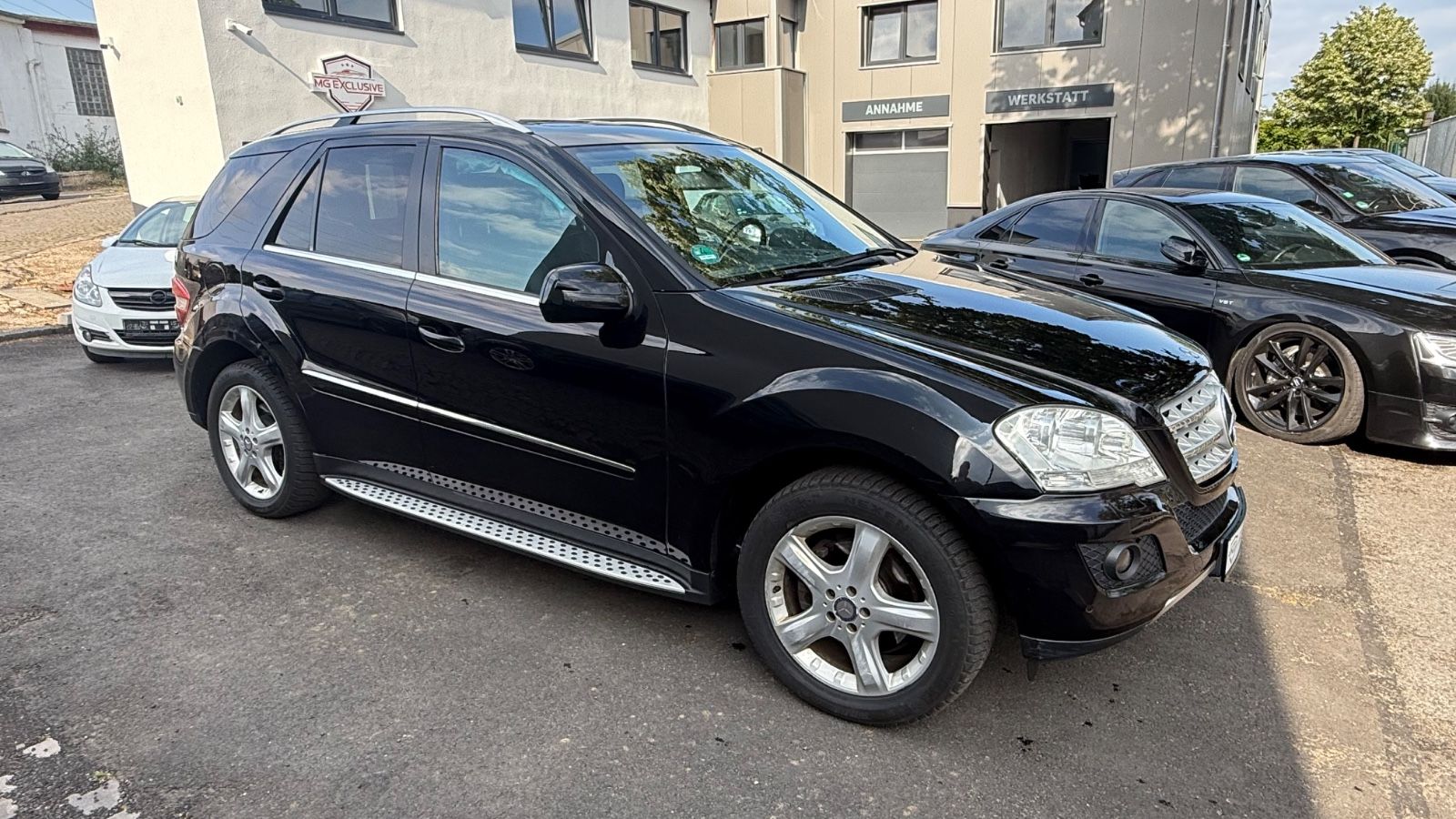 Fahrzeugabbildung Mercedes-Benz ML 350 Cdi 4-Matic Sport Paket