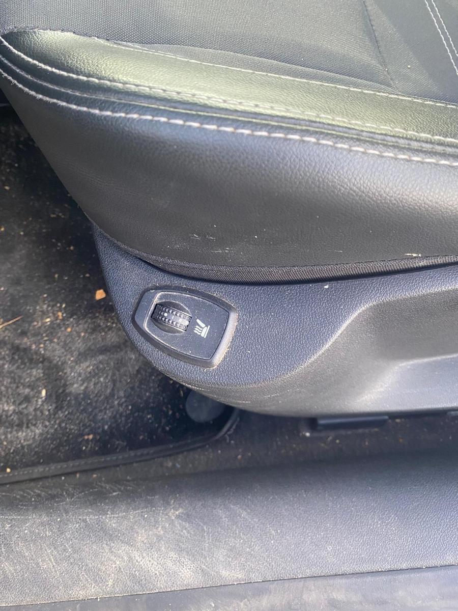 Renault Laguna 2012 — photo 8