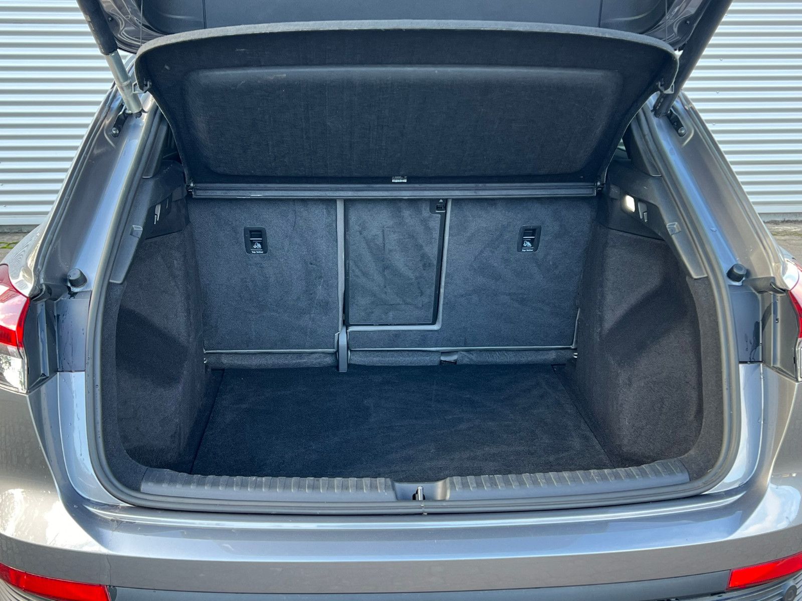 Fahrzeugabbildung Audi Q4 e-tron 50  Edition One S-Line Matrix Sonos