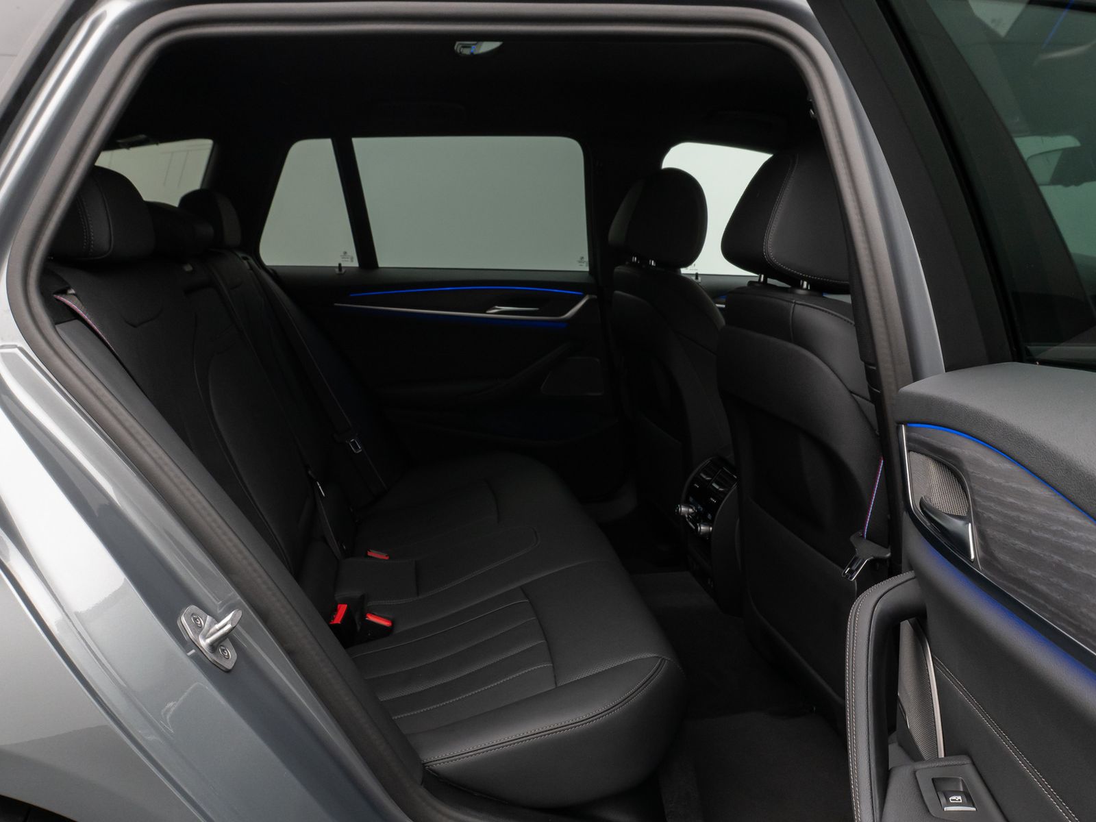 Fahrzeugabbildung BMW 540d xD M Sport Kamera Laser HUD DAB H/K Komfort