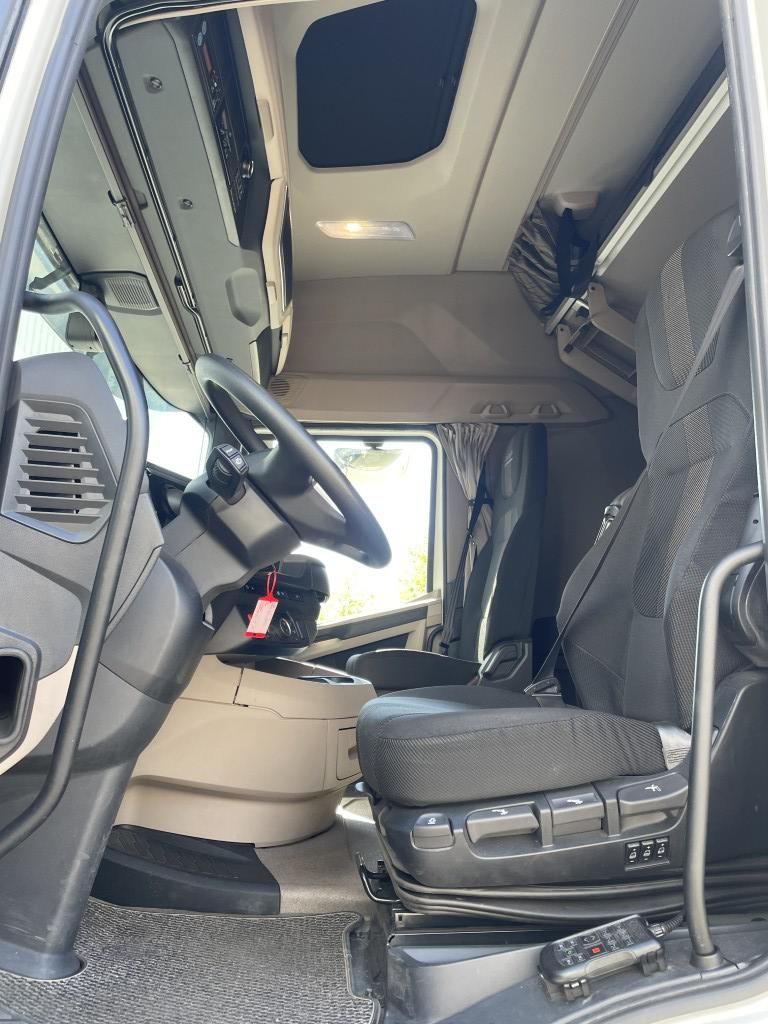 Fahrzeugabbildung DAF FT XG 480