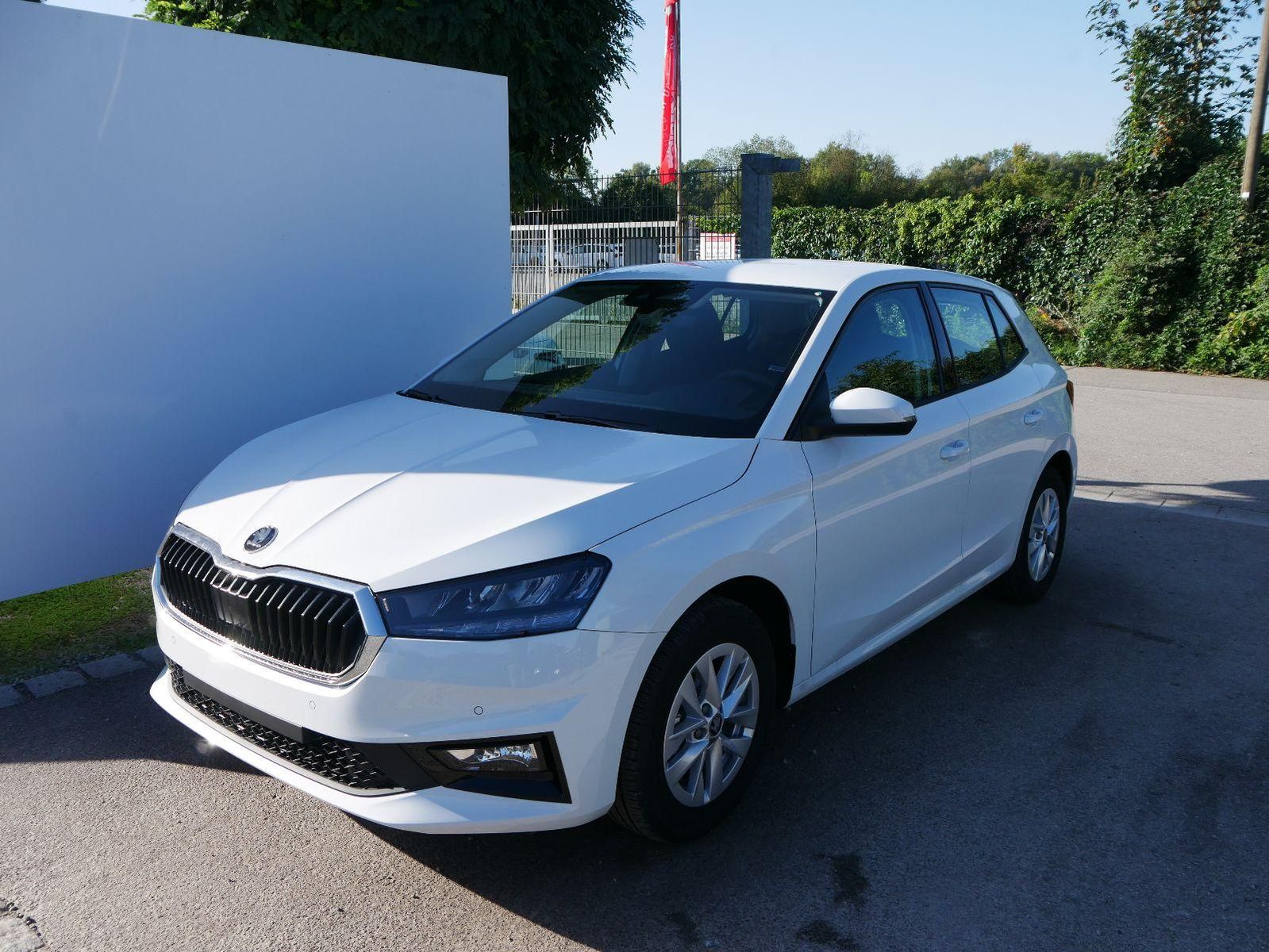 Skoda Fabia 130 Jahre Edition PLUS 1,0 MPI*LED*PDC-KAM imagem 2