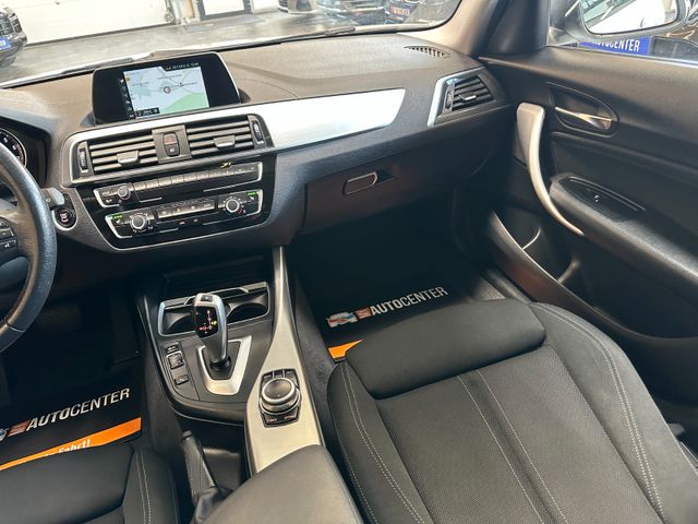 BMW 120 i Sport Line *LED*Navi*Schiebedach*