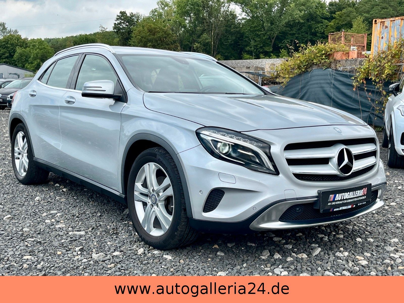 Fahrzeugabbildung Mercedes-Benz GLA 180 Urban Navi Xenon 2.HAND Leder SPORTSITZE