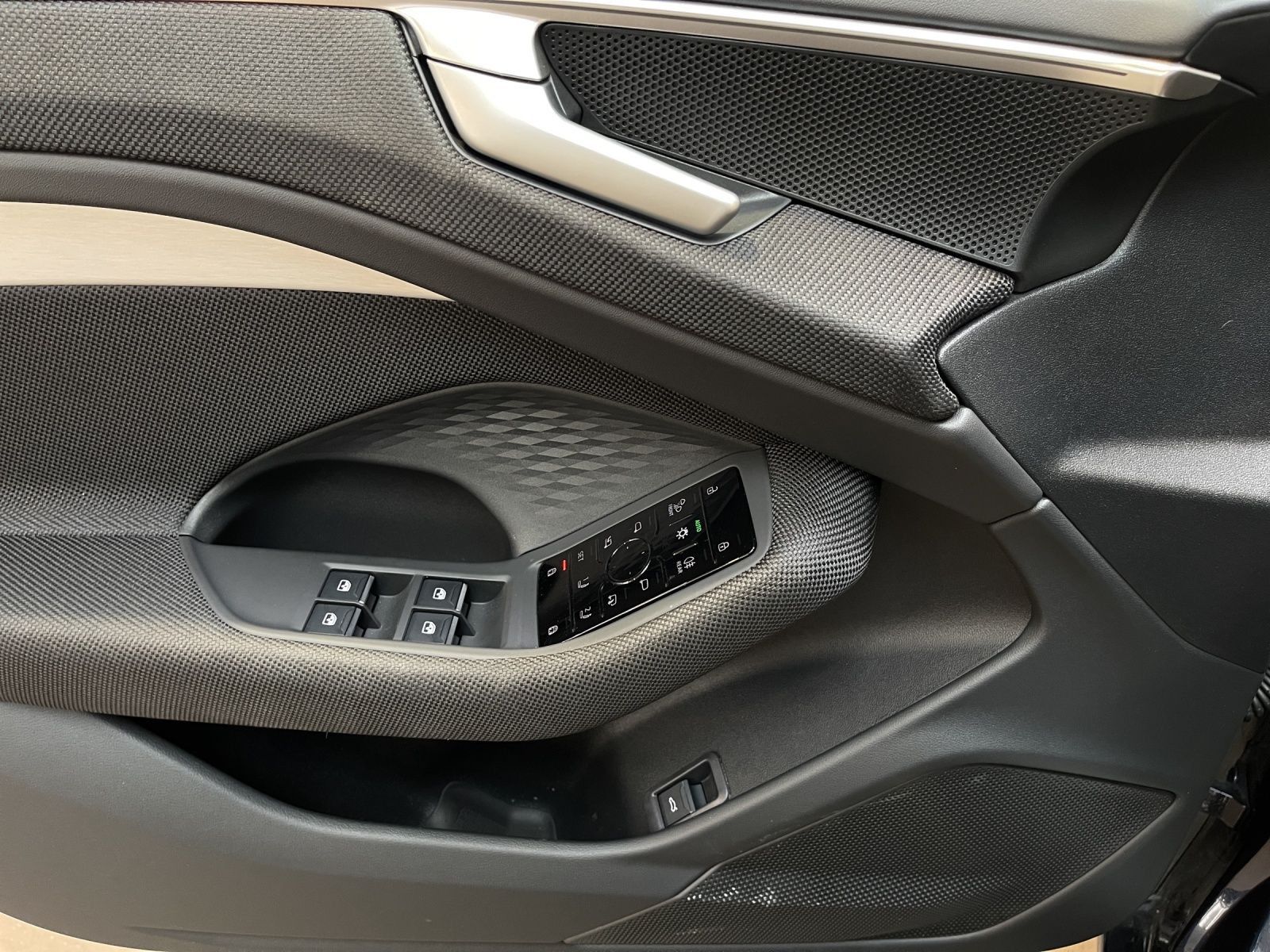 Audi A6 - Bild 8