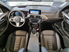Fahrzeugabbildung BMW X3 XDRIVE 30i M-SPORT LEDER STANDHZ PANO AHK 360