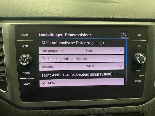 Fahrzeugabbildung Volkswagen Golf Sportsvan 1.5 TSI Comfortline+APP+ACC+KAMER