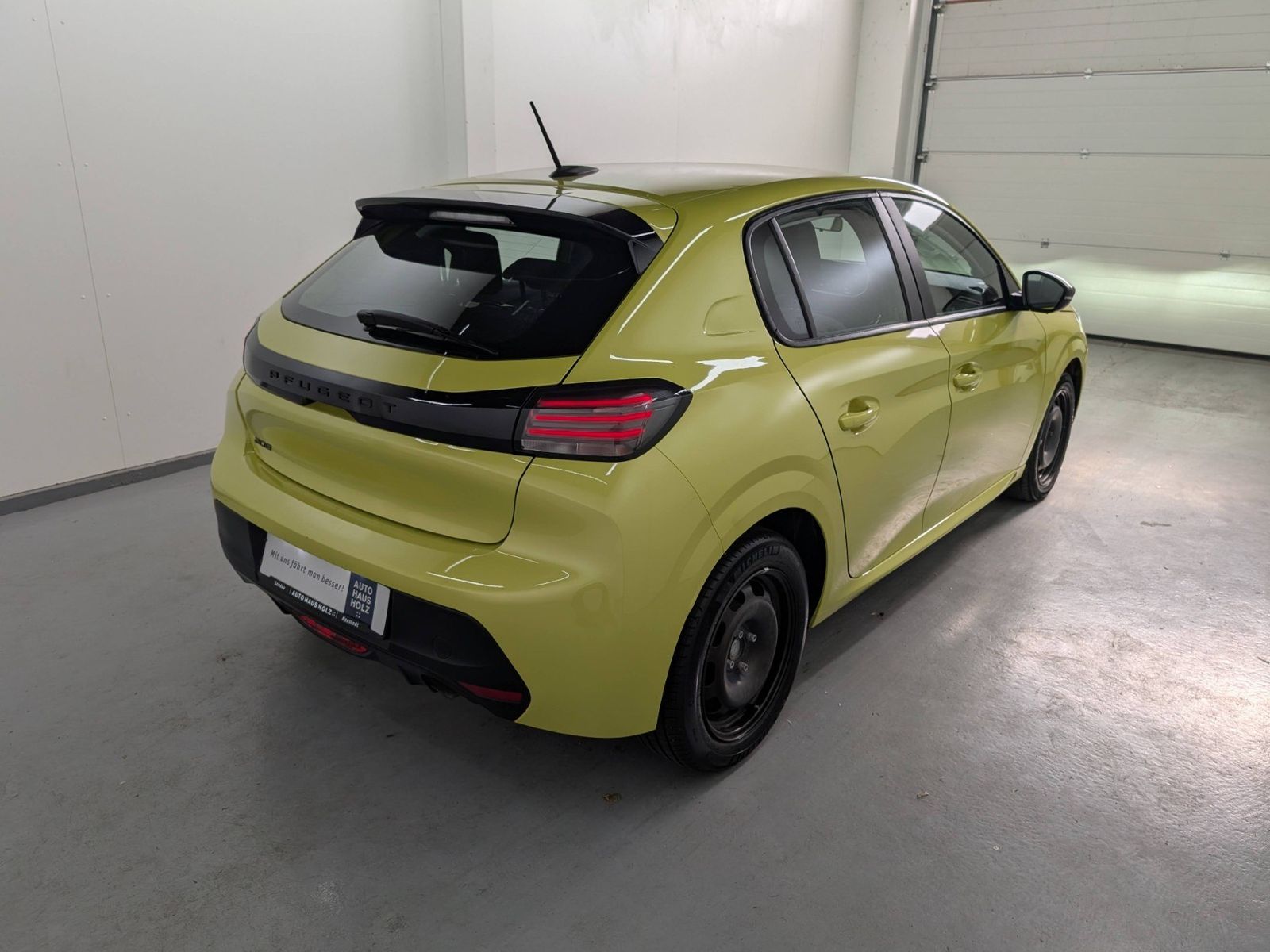 PEUGEOT 208 1.2 Active LED Klima – Bild 4
