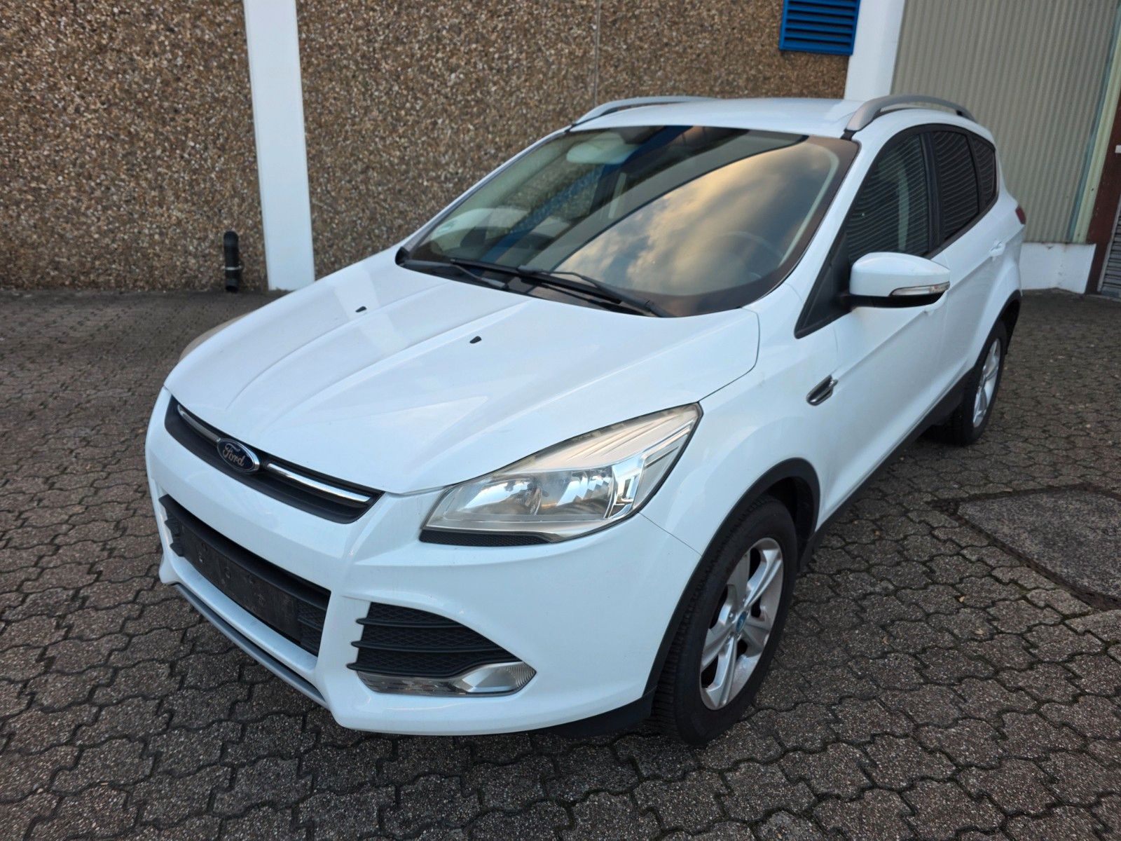 Ford Kuga 2,0 TDCi 2x4 103kW