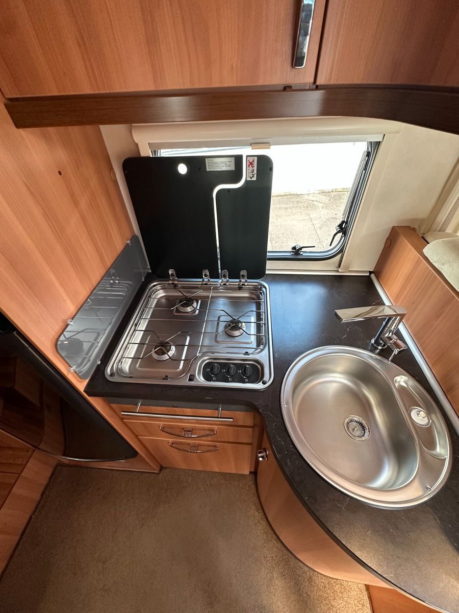 Fahrzeugabbildung HYMER / ERIBA / HYMERCAR T 614 CL exclusive line *super Ausstattung*