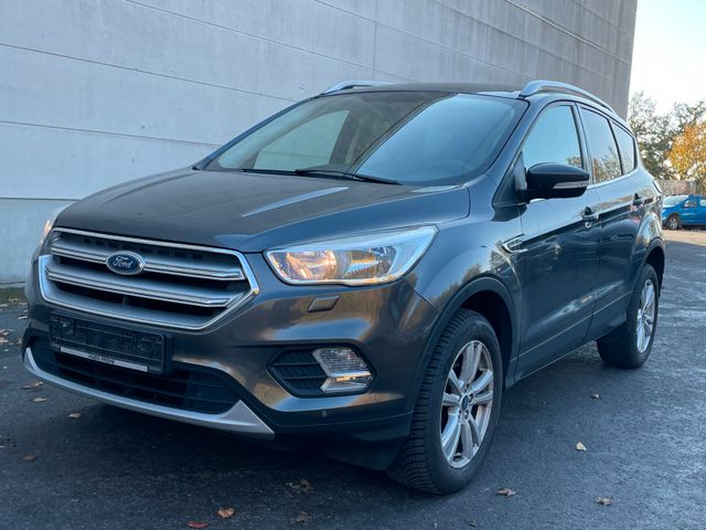 Ford Kuga Trend 1.5 *Motorschaden