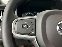 VOLVO XC60 Momentum / NUR 61.tKM / 1.HD / GARANTIE / VOLVO XC60 Momentum / NUR 61.tKM / 1.HD / GARANTIE /