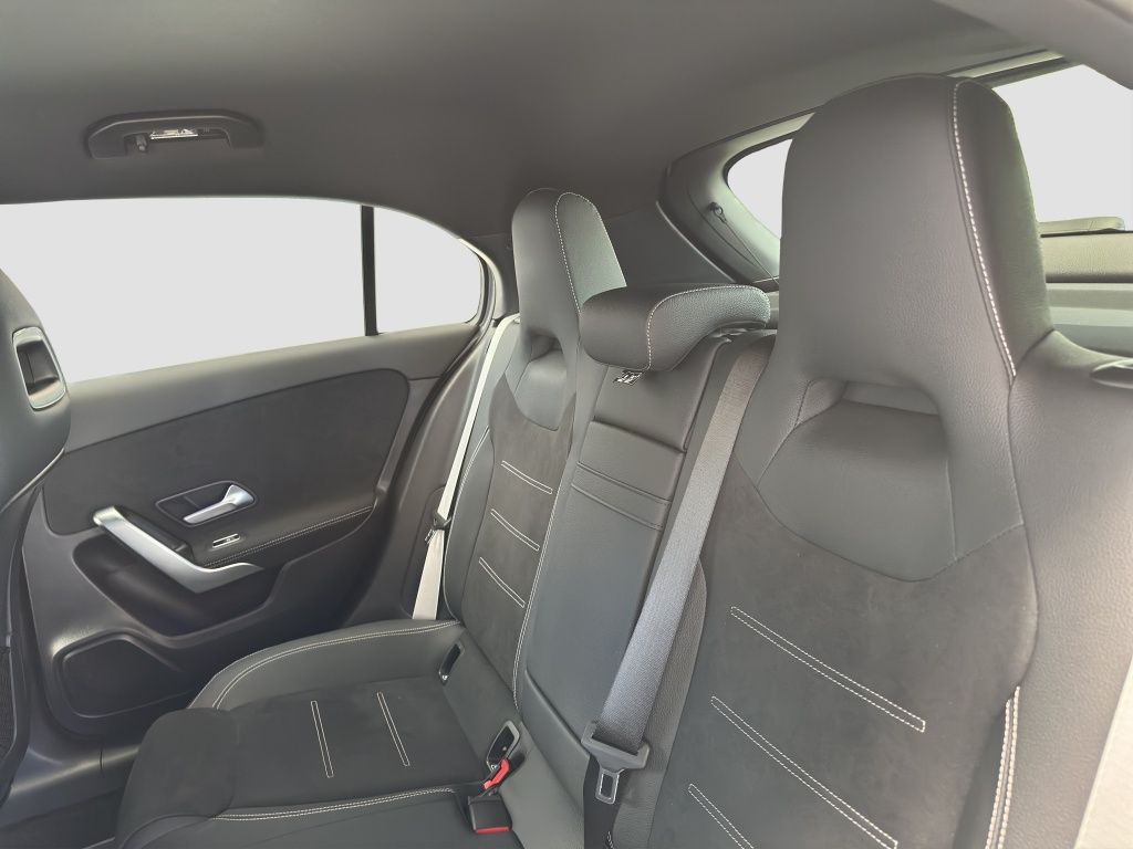 Fahrzeugabbildung Mercedes-Benz A 200 Kompaktlimousine AMG*Night*LED*SpH*PDC*RFK
