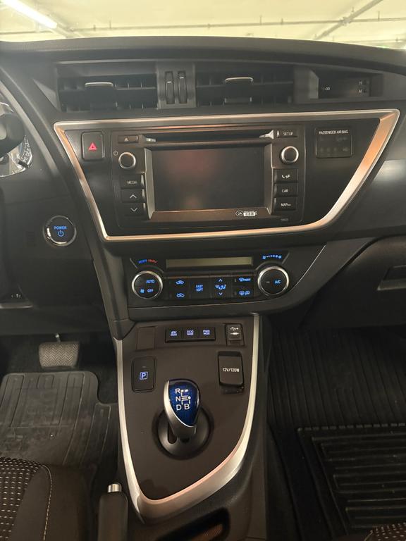 Toyota Auris Touring Sports