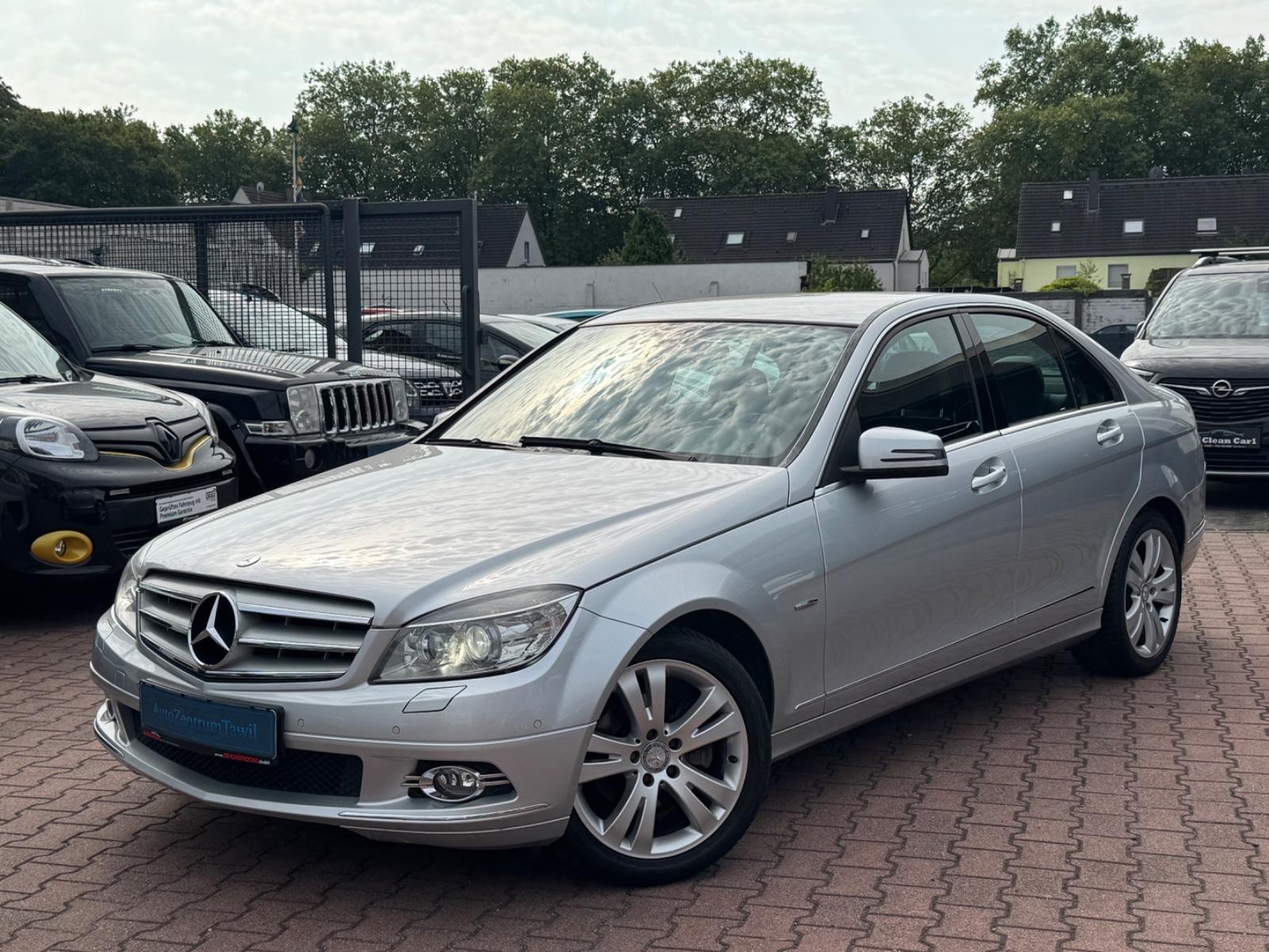 Mercedes-Benz C 180 Kompressor/AUTOMATIK/XENON/PDC/SHZ