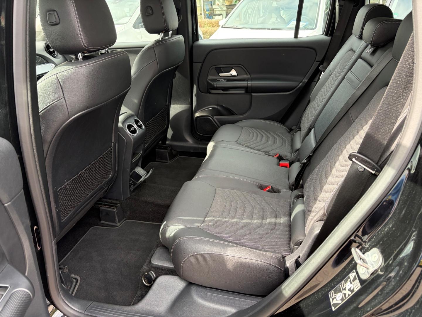 Mercedes-Benz GLB d StandHZG AHK-klappbar Navi Digitales C, миниатюра 5