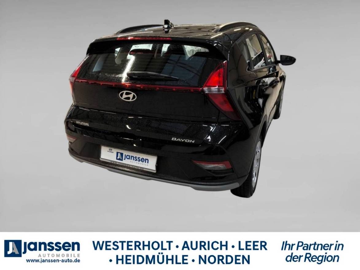 Fahrzeugabbildung Hyundai BAYON Select PDC Navi Klima Start-Stopp Rückfah
