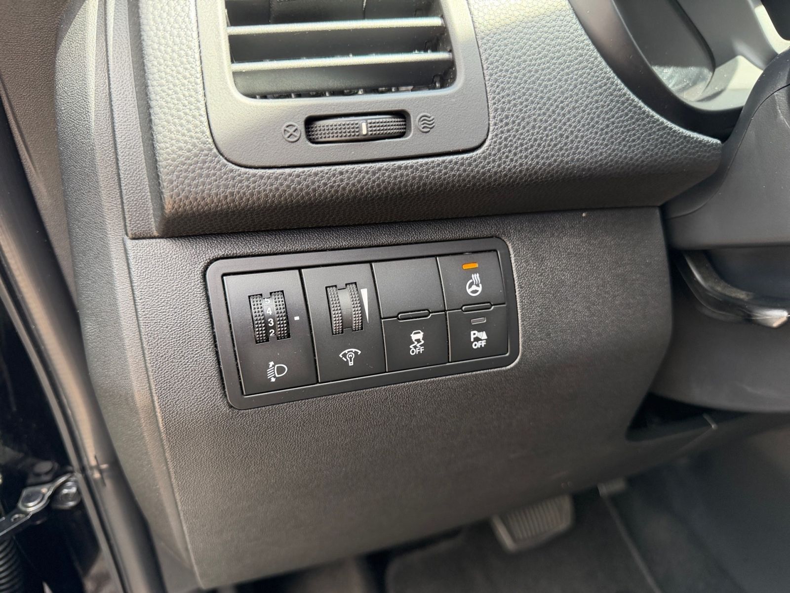 Fahrzeugabbildung Hyundai ix20 1.6 Automatik Space Plus Navi