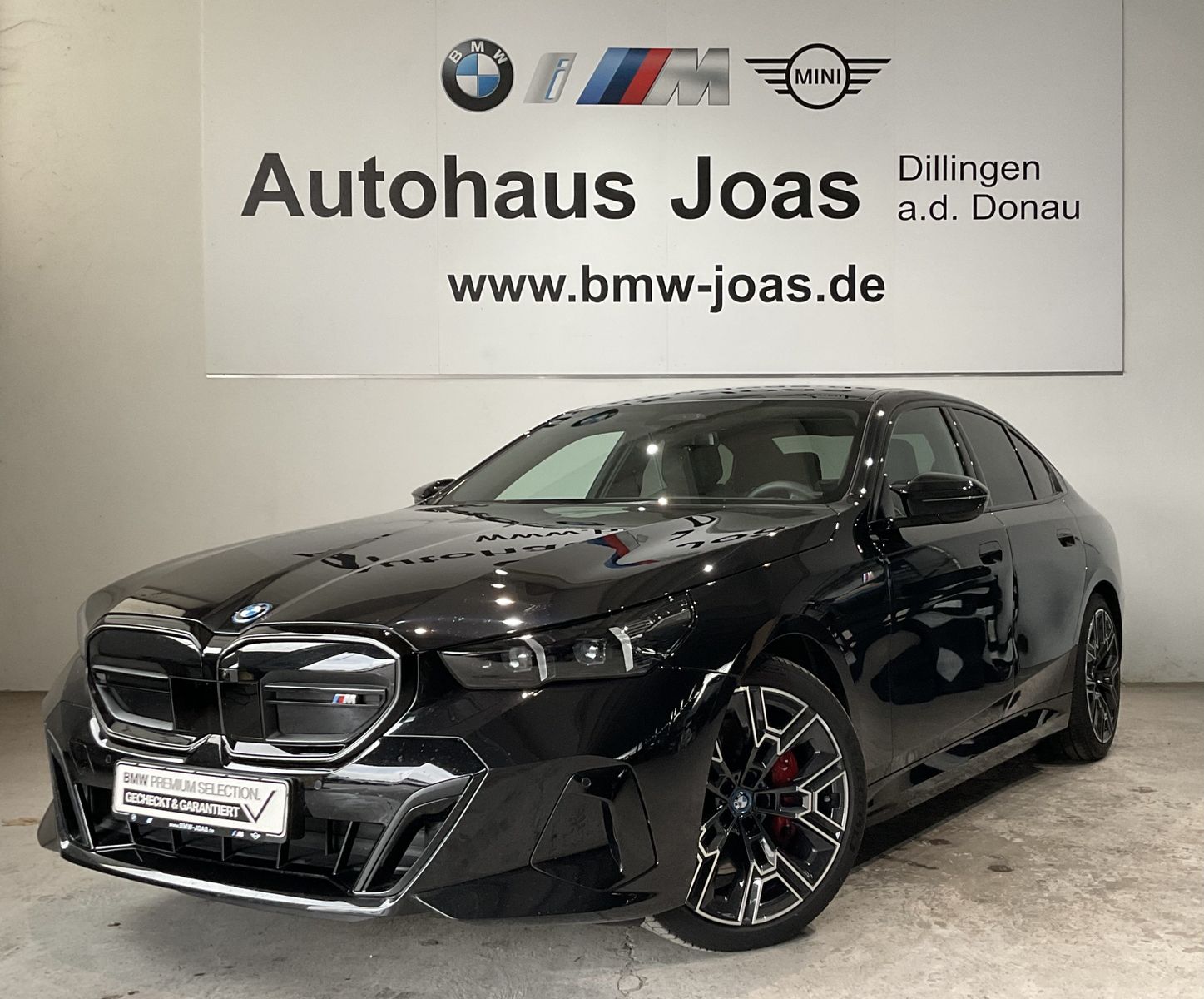 Fahrzeugabbildung BMW i5 M60 xDrive Limousine, Sitheizung vorne und hi