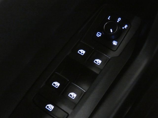 Taigo 1.0 TSI R-Line DSG AHK NAVI KAMERA
