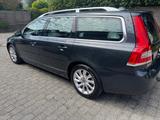 Volvo V70 D5 Summum Geartronic AHK*Standhz*TOPgepflegt - Volvo V70: V70d5