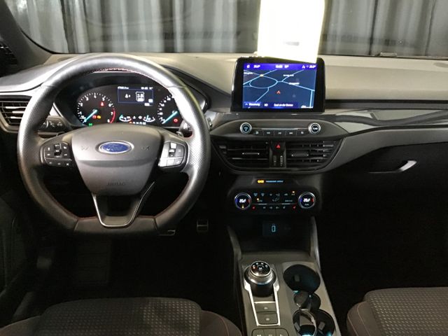 Fahrzeugabbildung Ford Focus ST-Line 1.5 Turnier Autom/Navi/Kamera/PDC