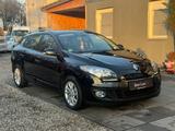 Renault Megane III Grandtour Paris/NAVI/PDC/SHZ/ - Renault Megane Paris mit Benzin-Antrieb