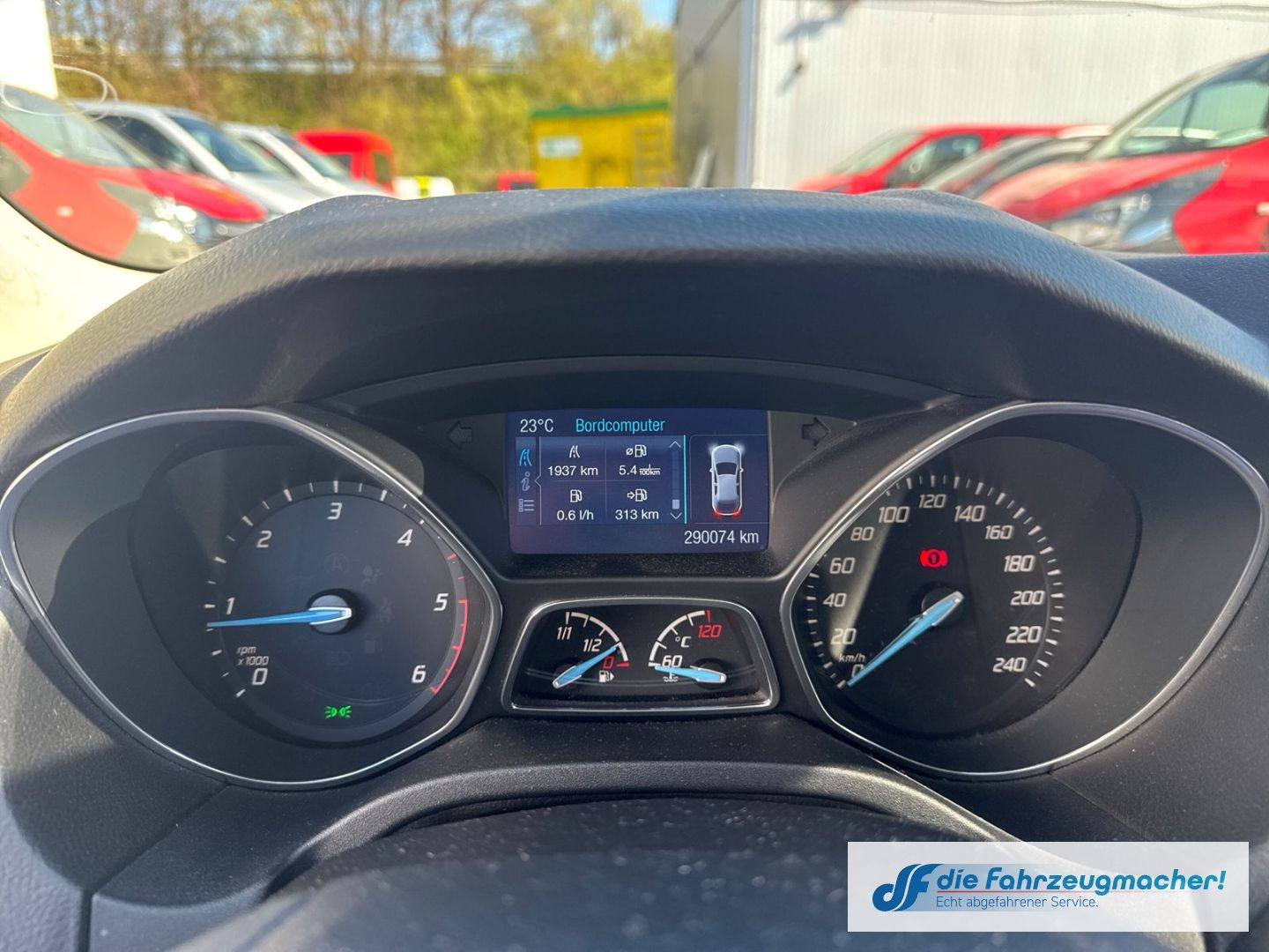 Fahrzeugabbildung Ford Focus Turnier Titanium Navi Leder *EXPORT