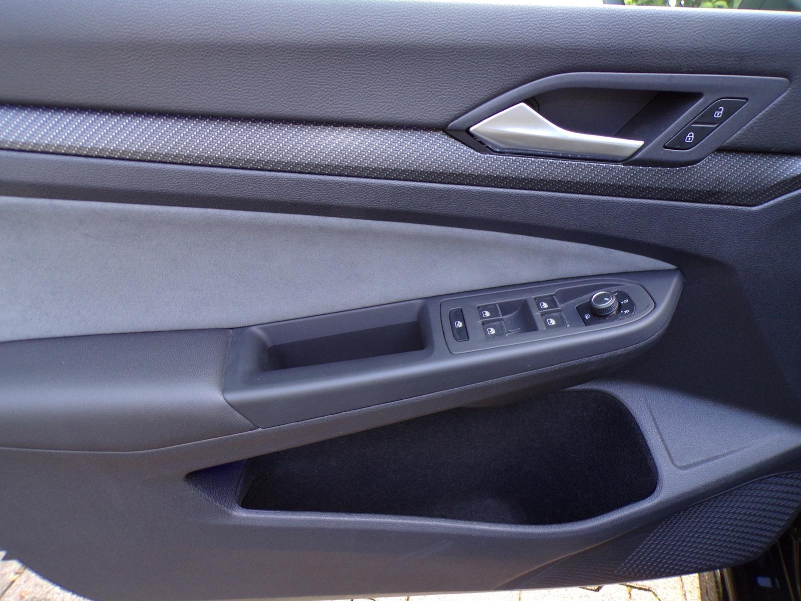 Volkswagen Golf VIII 2.0 TSI DSG R-LINE / AHK+18'+KAMERA, миниатюра 11