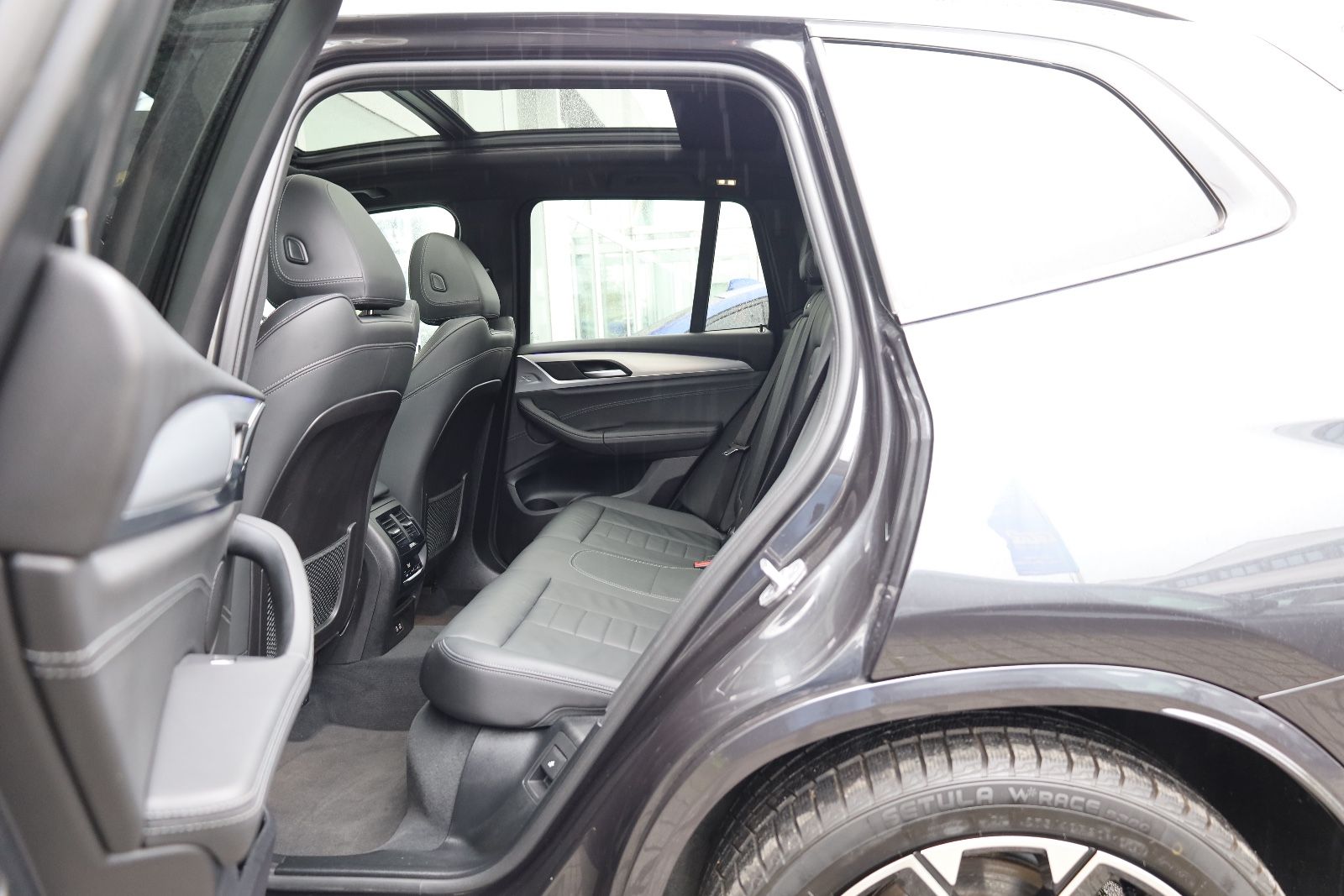 BMW X3 xDrive30i KAMERA PANO SHZ APPLE LASER LHZ R20 foto 18