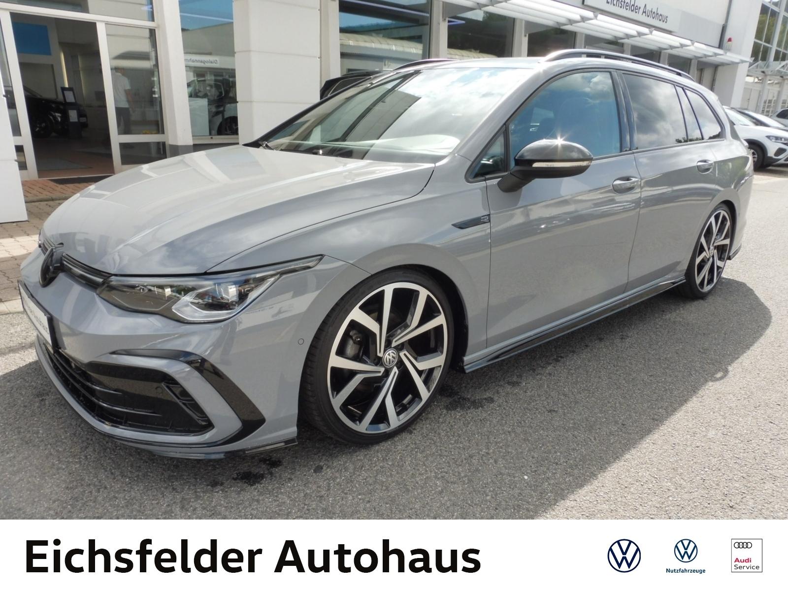 Volkswagen Golf VIII Variant 1.5 eTSI R-Line Black Style