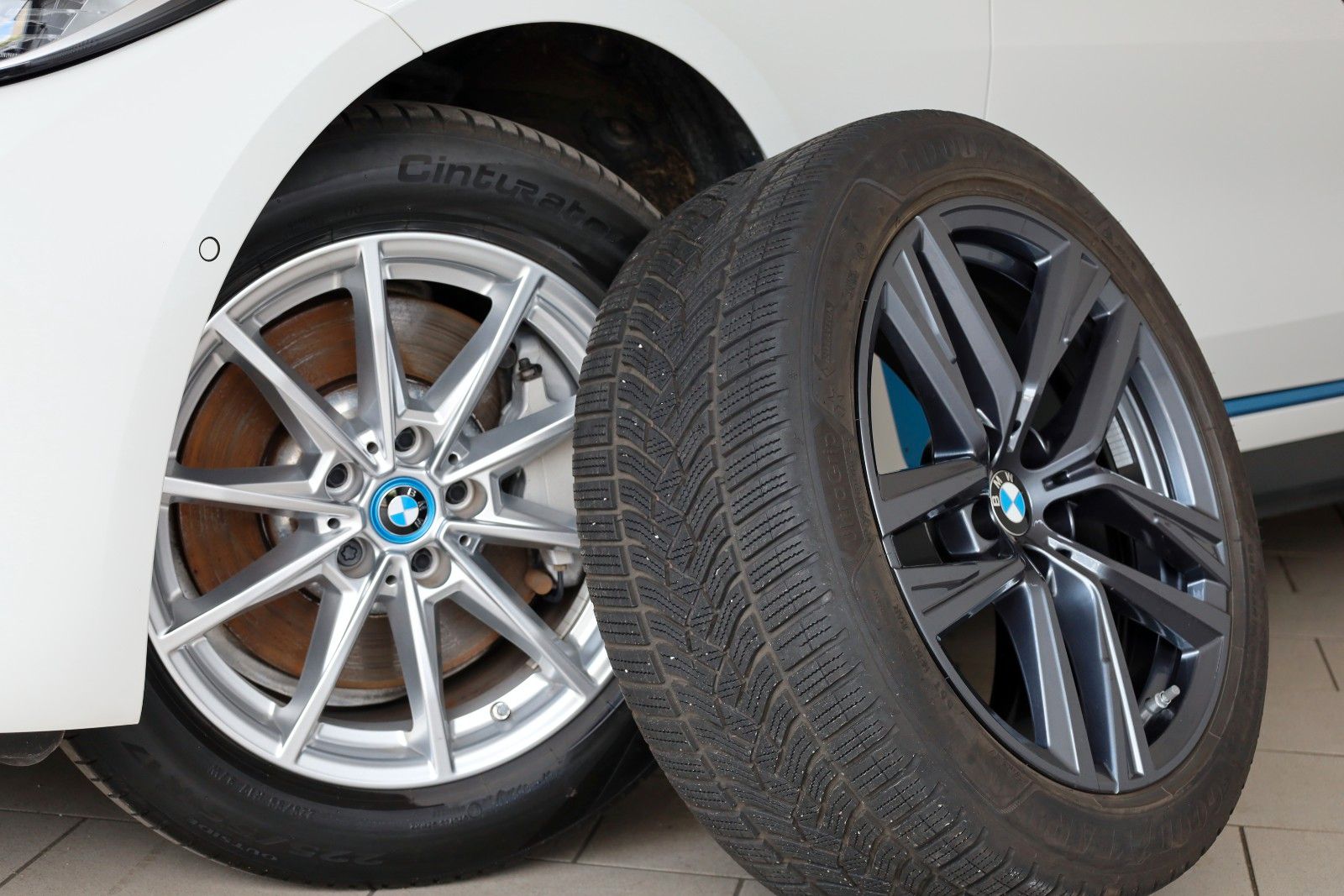Fahrzeugabbildung BMW i4 Gran C. 35 eDrive,Leder,Navi,LED,SH,Kamera+WR