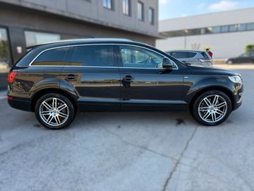 Audi Q7 - 7