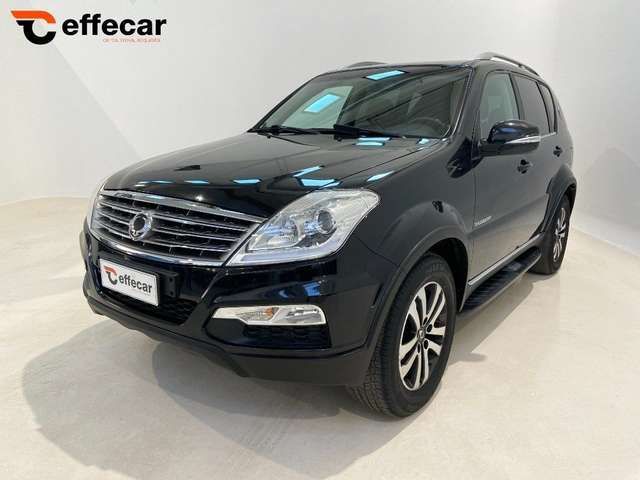 Ssangyong SsangYong Rexton W 2.0 Xdi 4WD 7 posti