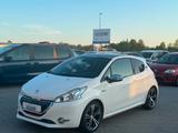 Peugeot 208 GTi PANO/NAVI/SHZ/KLIMA/PDC - Peugeot 208 in Braunschweig