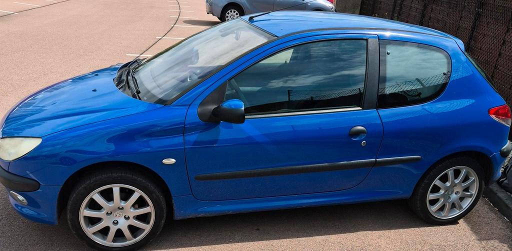 Peugeot 206