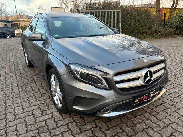 Mercedes-Benz GLA 220 CDI  Panorama Xenon Navi