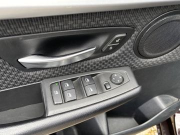 BMW 216 - 11