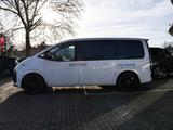 Hyundai Staria Signature HEV 7-Sitzer 1.6 T-GDI,6-AT,Pan - mit Benzin-Antrieb: Van