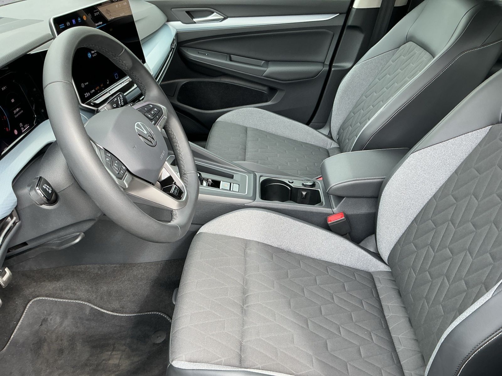 Volkswagen Golf - Bild 12