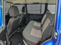 Fahrzeugabbildung Niva Taiga Urban 1,7i 4x4 SHZ GA Alu el.SP Spieg