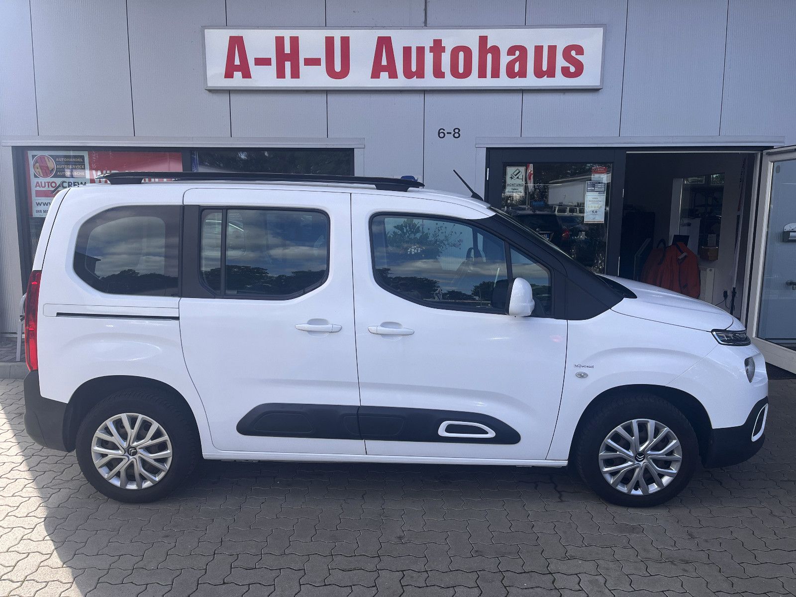 Fahrzeugabbildung Citroën Berlingo Feel M 1.5 Automatik